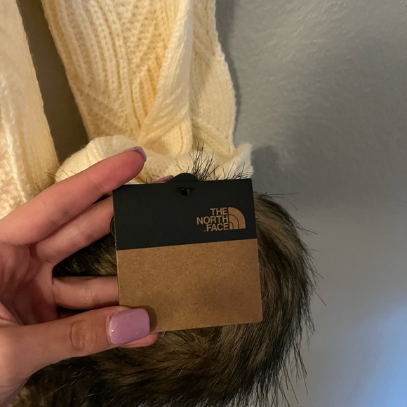Northface scarf - Picture 5 of 7